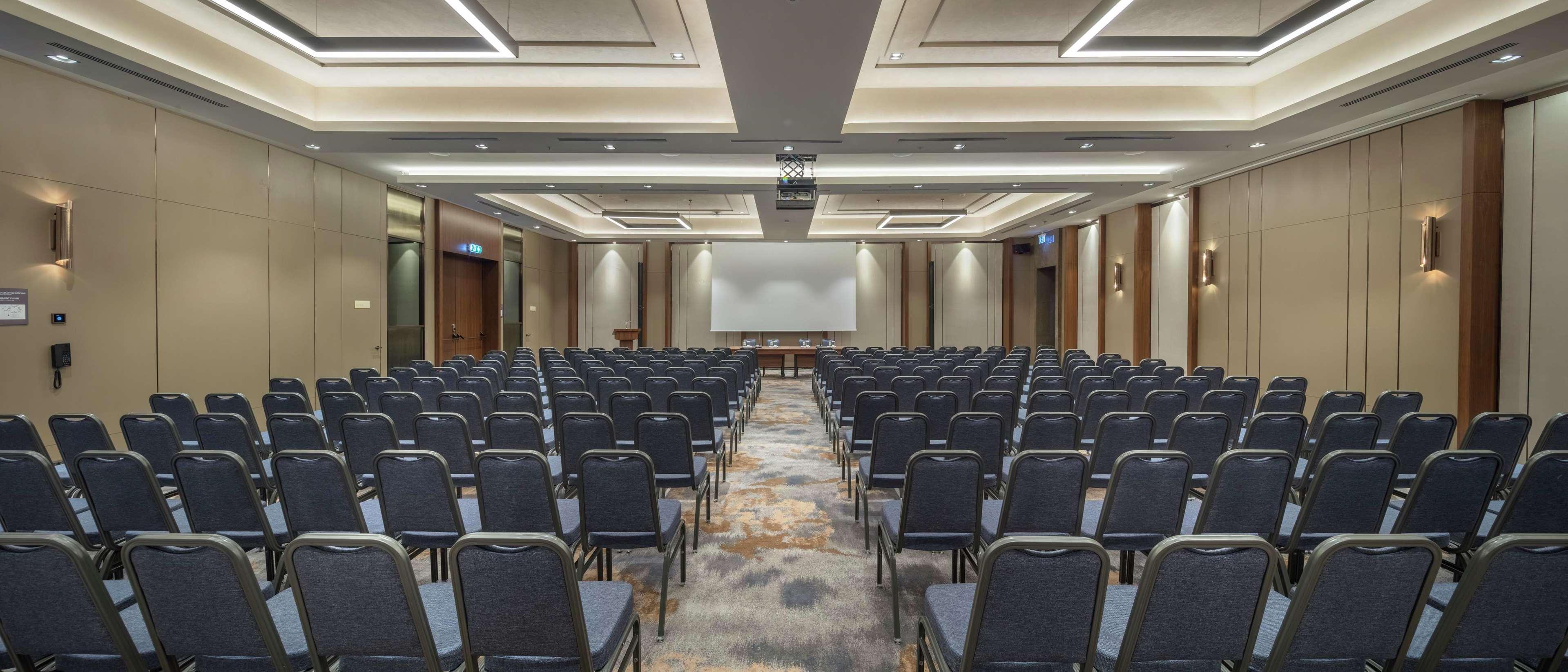 Отель Doubletree By Hilton Скопье Экстерьер фото The ballroom