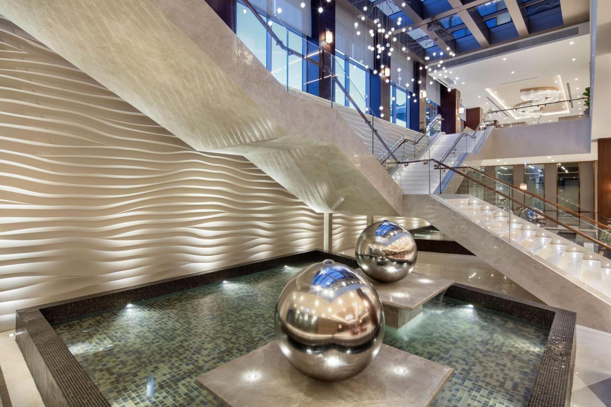 Отель Doubletree By Hilton Скопье Экстерьер фото The interior of the hotel